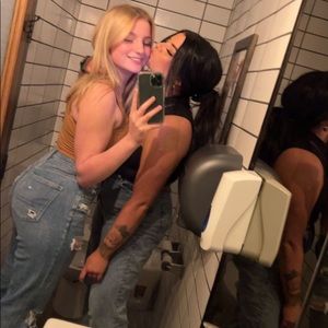 Meet your Posher, Delaney